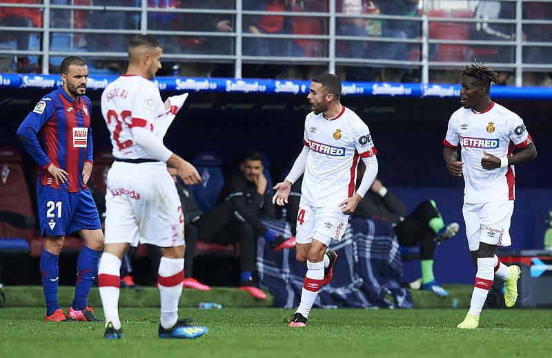  圣埃蒂安老将经验发挥作用，稳定军心助力球队保级