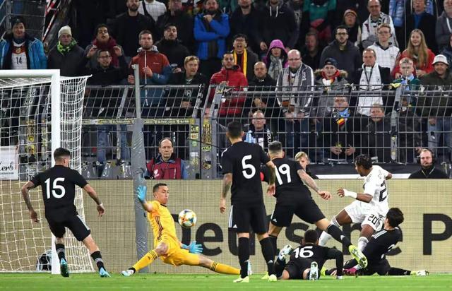  富勒姆替补奇兵建功逼平卫冕冠军曼城