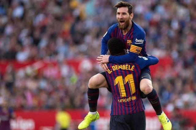  莱切门将多次救险,艰难守住一分宝贵