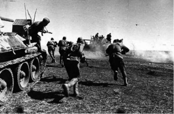  尚布利攻势如潮水般汹涌，持续压迫瓦解对手意志